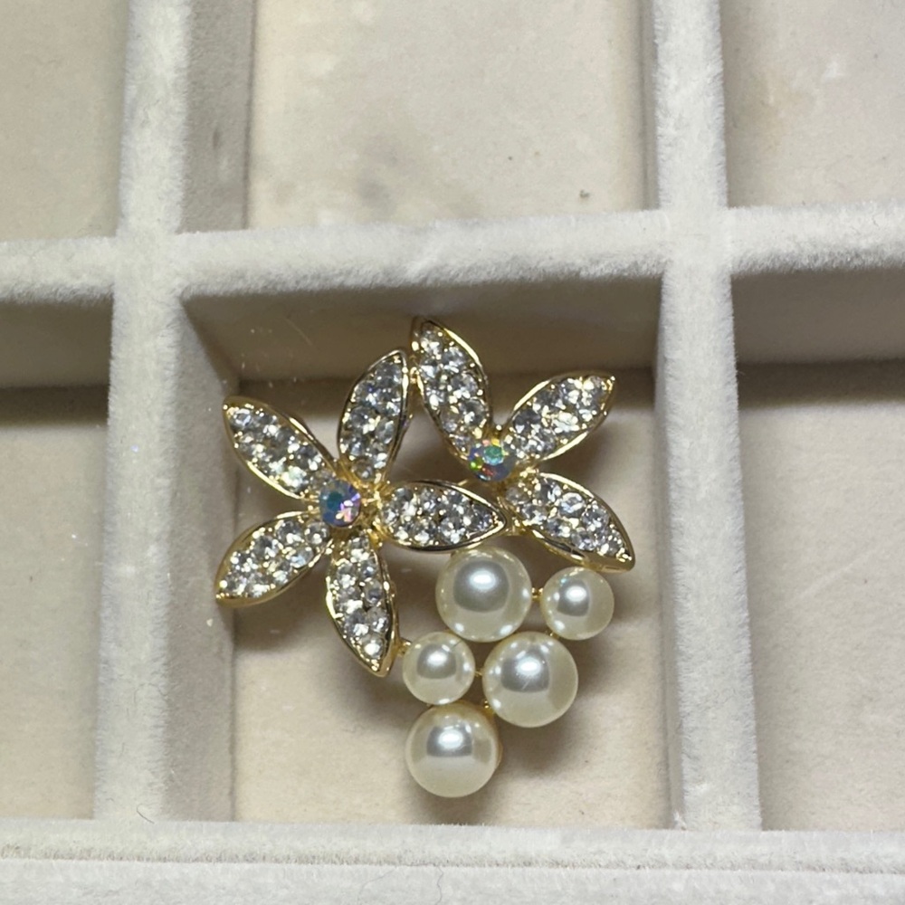 Elegant Gold and Silver Floral Pearl Brooch